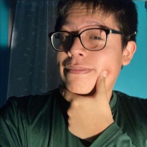 Meet your Posher, Derek